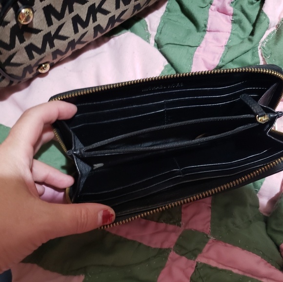 Purse and matching wallet - Picture 7 of 8